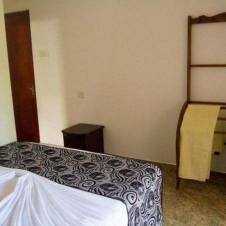 Iduwara Guest Hotel Sigiriya Bagian luar foto