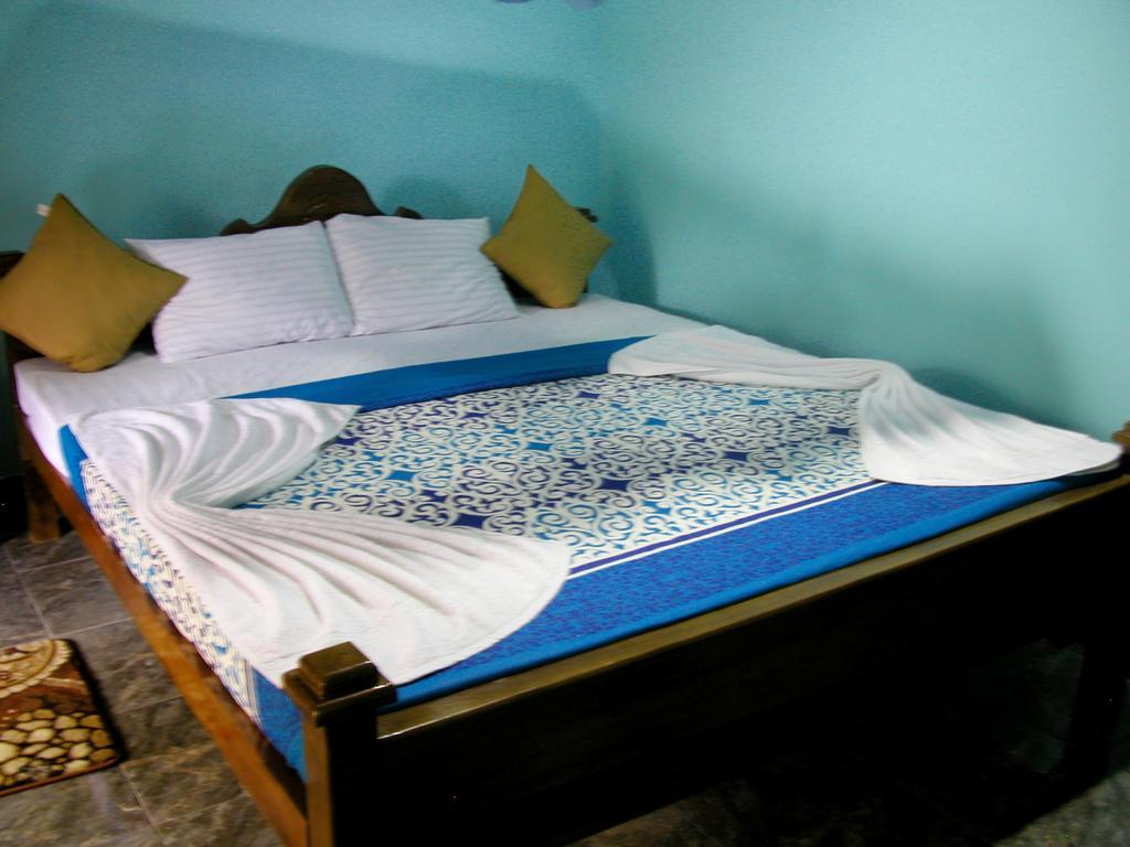 Iduwara Guest Hotel Sigiriya Bagian luar foto