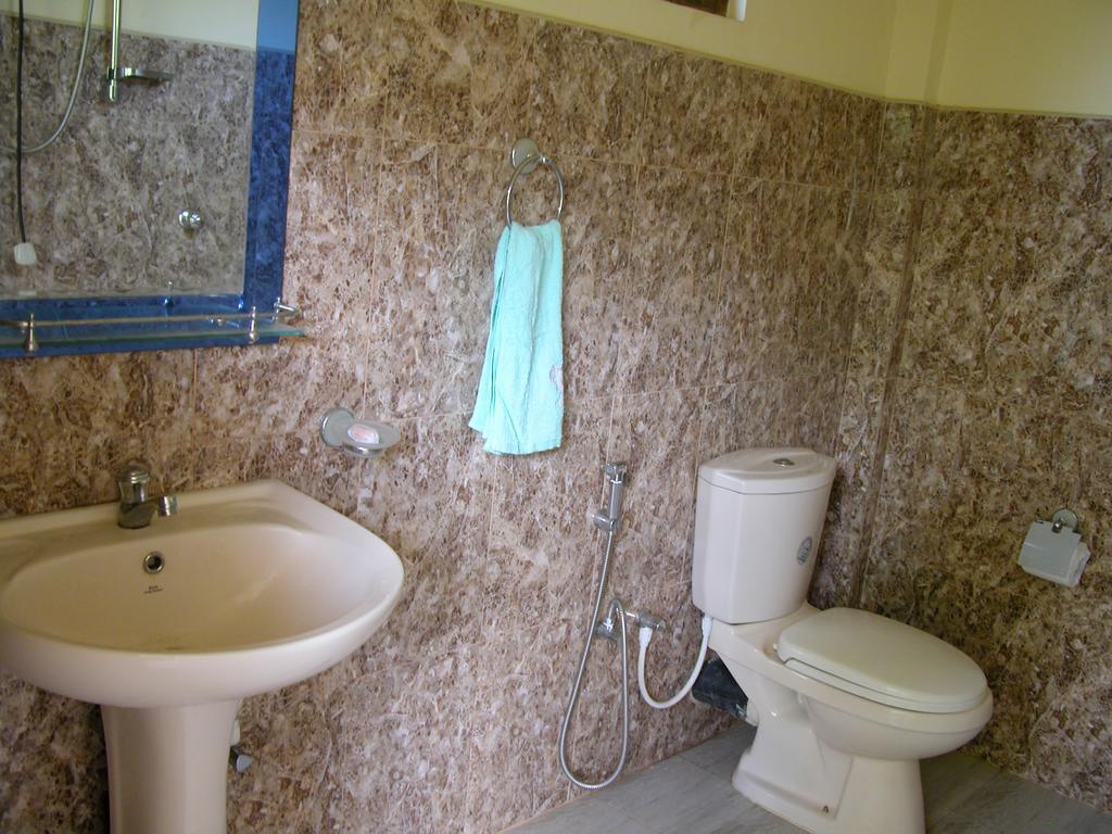 Iduwara Guest Hotel Sigiriya Bagian luar foto