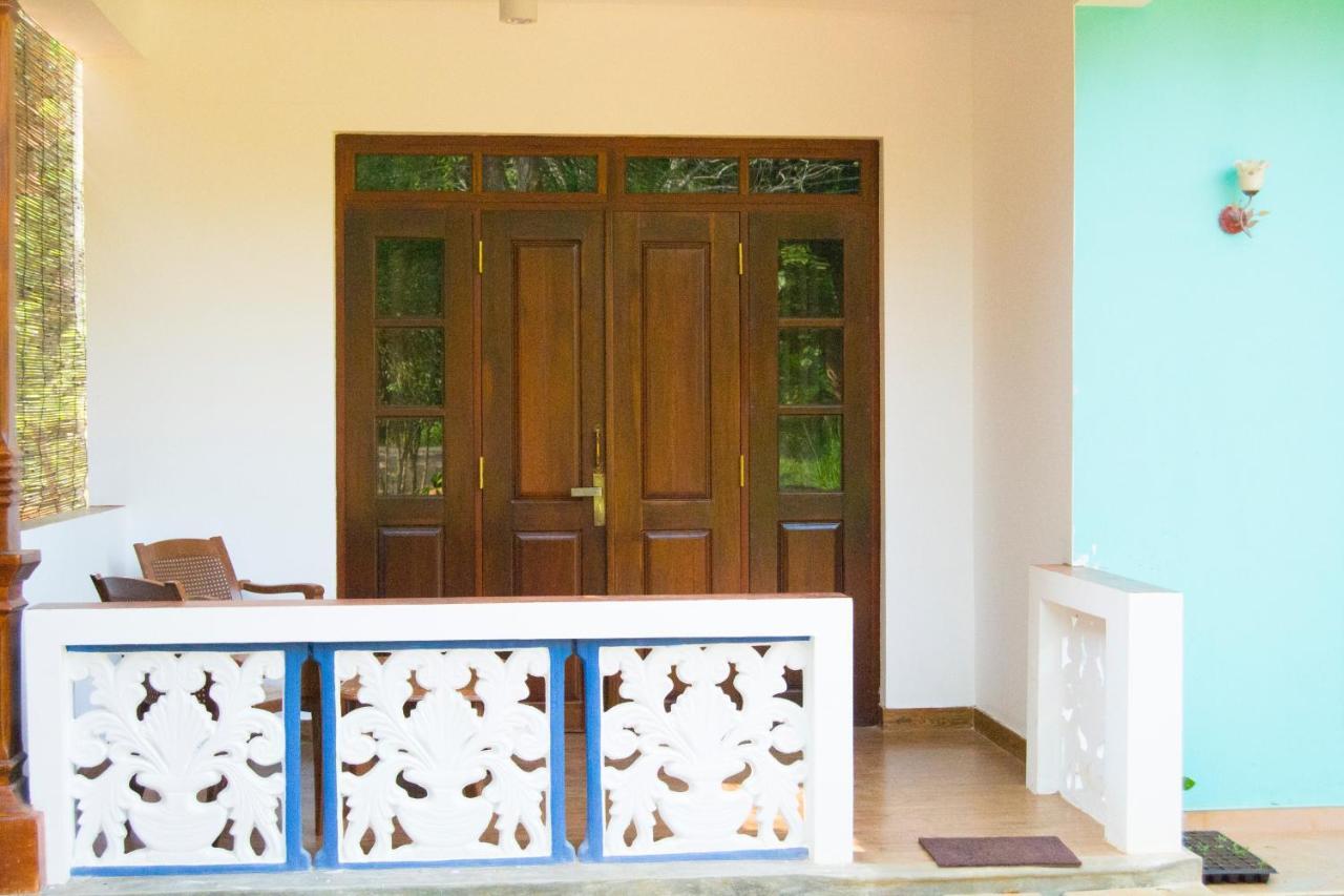 Iduwara Guest Hotel Sigiriya Bagian luar foto